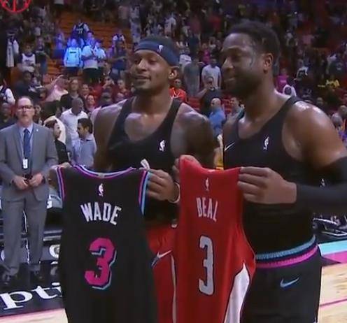 与邓弗里斯 与邓弗里斯